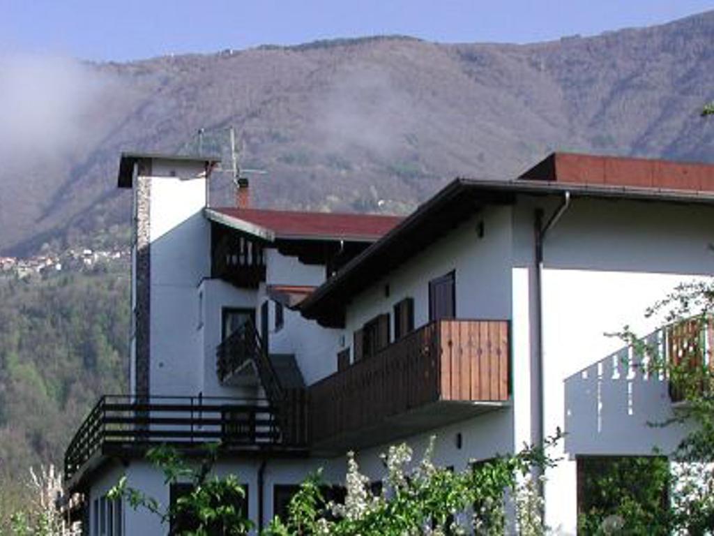 Hotel Ristorante Sassi Rossi Taceno Bagian luar foto