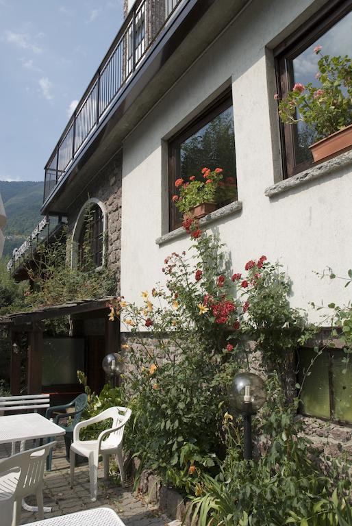 Hotel Ristorante Sassi Rossi Taceno Bagian luar foto